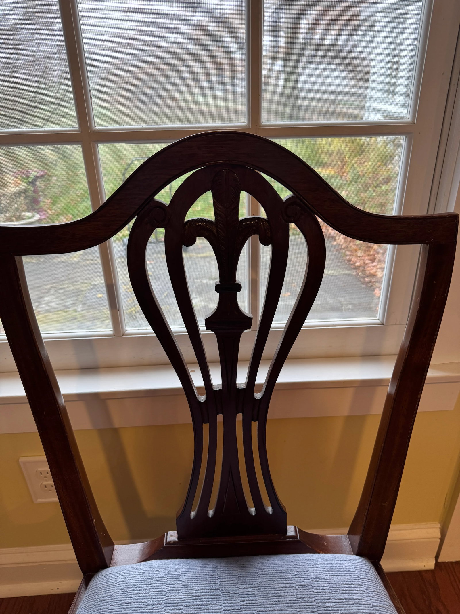 Antique English Mahogany Dining Table & 14 Chairs, Expands to Seat 14 - 15