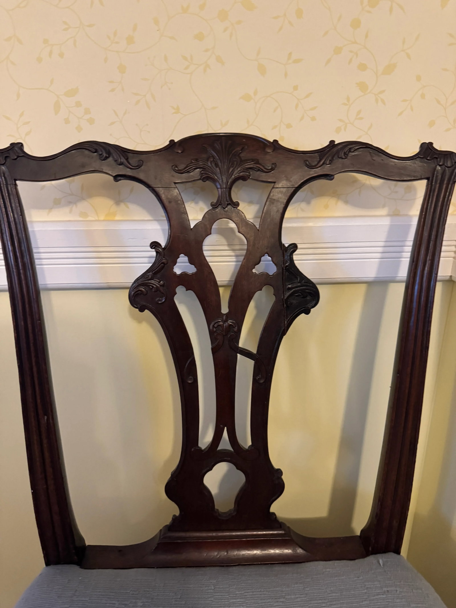 Antique English Mahogany Dining Table & 14 Chairs, Expands to Seat 14 - 16