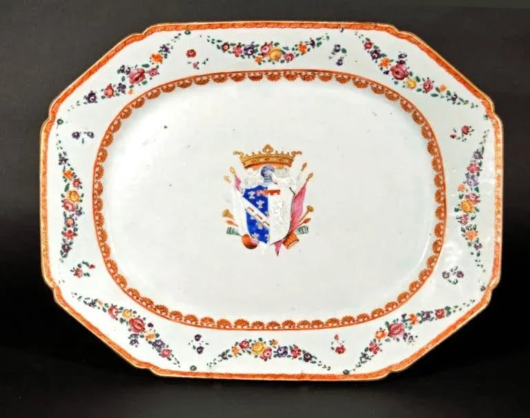 Italian-Market Chinese Export Armorial Dish for the Marchesi Di Sorbello - 2