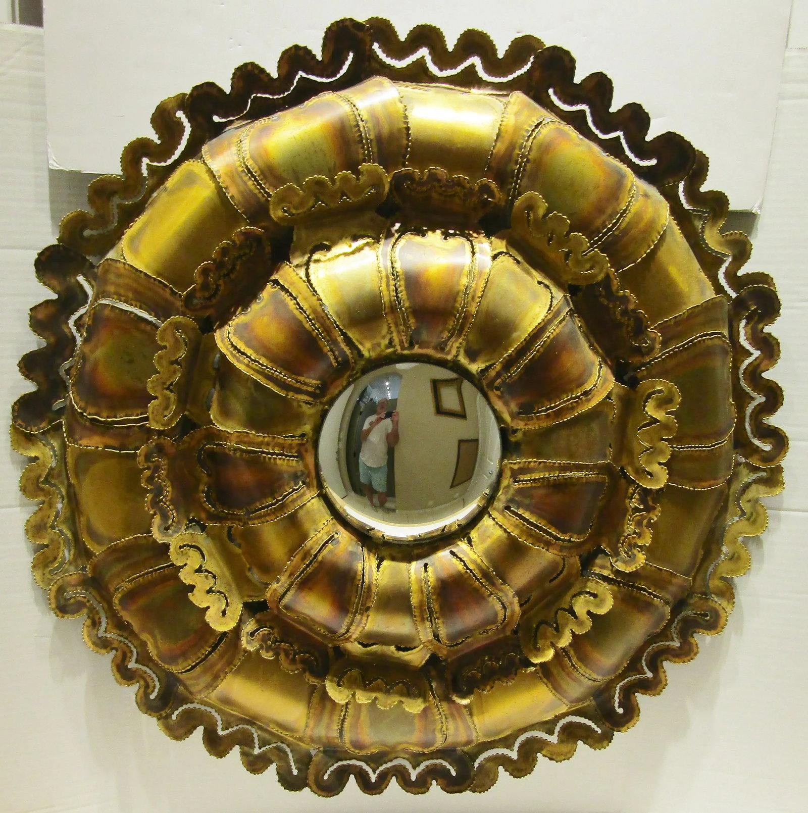 MCM Brutalist Torch Cut Brass Tom Greene Style Convex Round Wall Mirror C 1970s - 2
