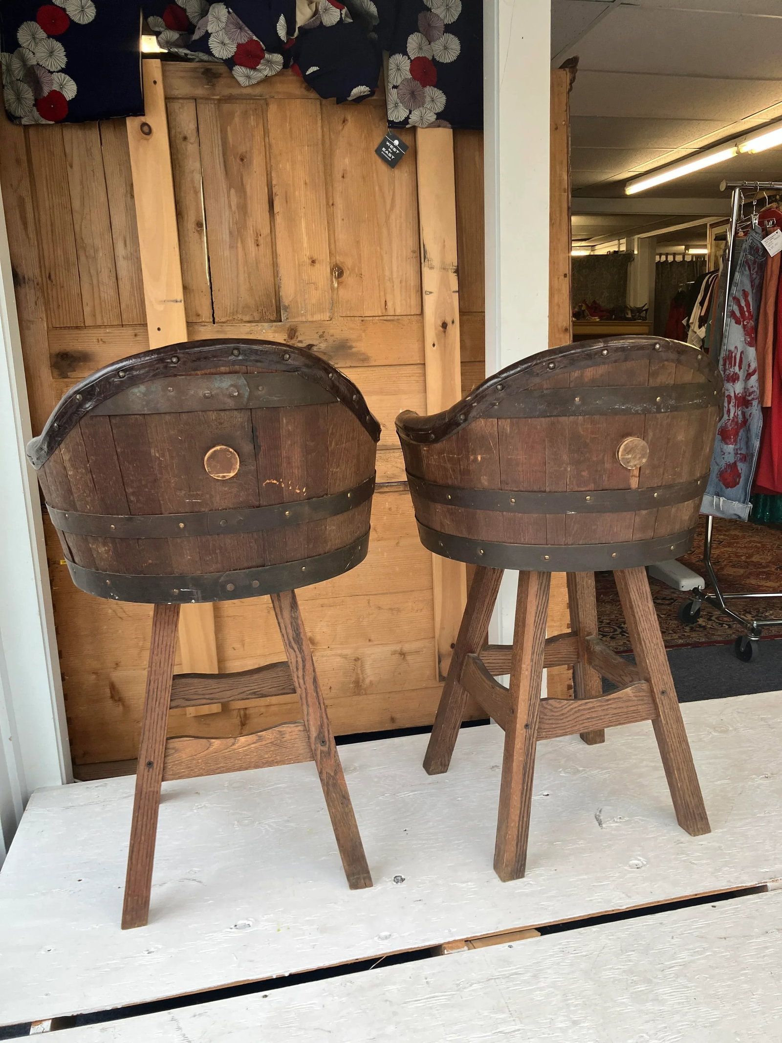 Rare Pair of 1960s-70s Brothers Furniture Brown Swivel Whiskey Barrel Bar Chairs With Multicolor Har - 3