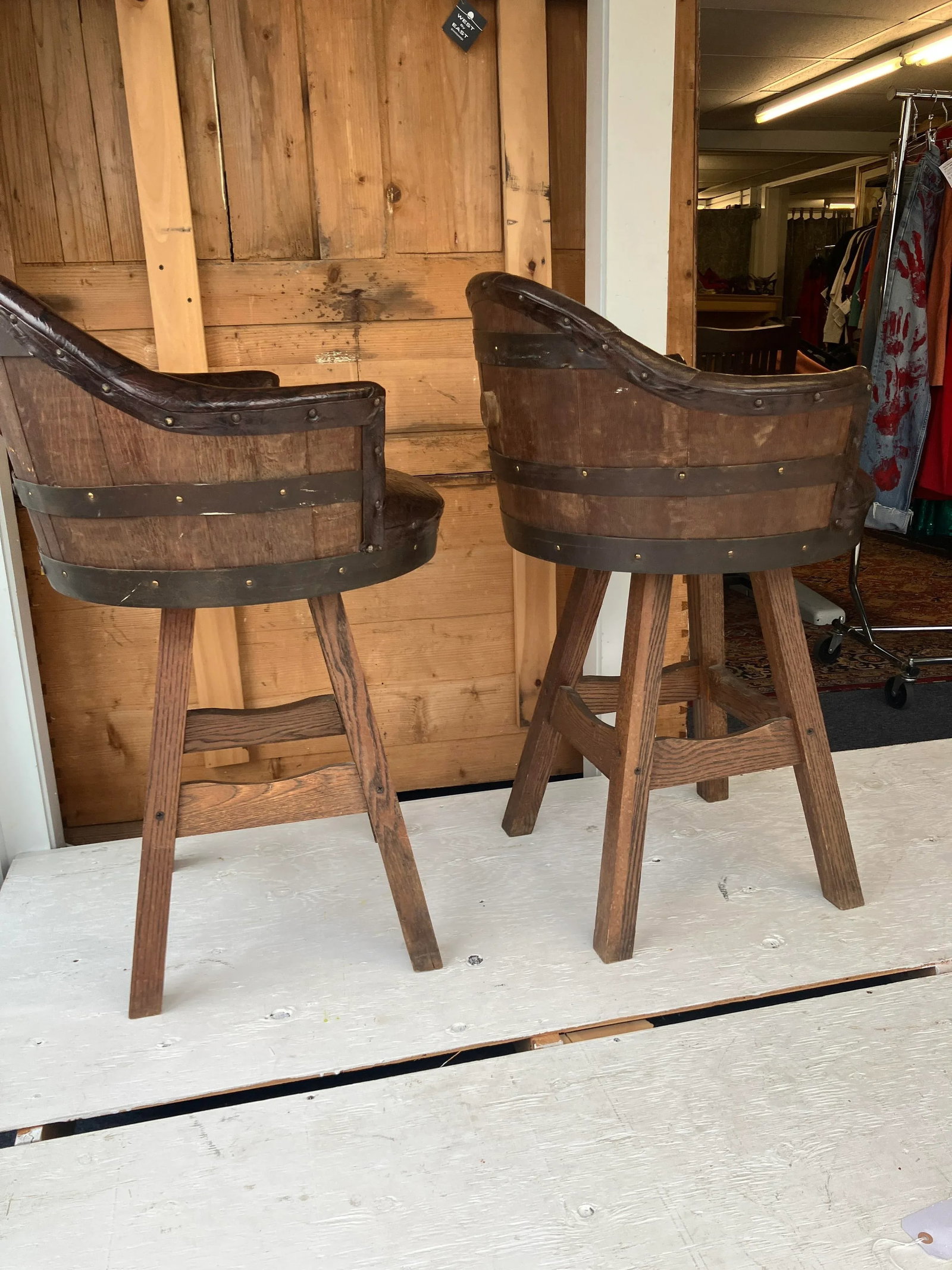 Rare Pair of 1960s-70s Brothers Furniture Brown Swivel Whiskey Barrel Bar Chairs With Multicolor Har - 4
