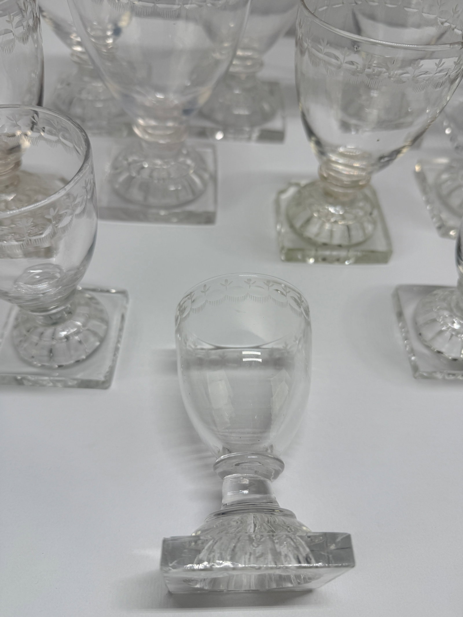Set of Seventeen Lemon Squeezer–Foot Etched Glasses, C. 1810 & William Yeoward - 5