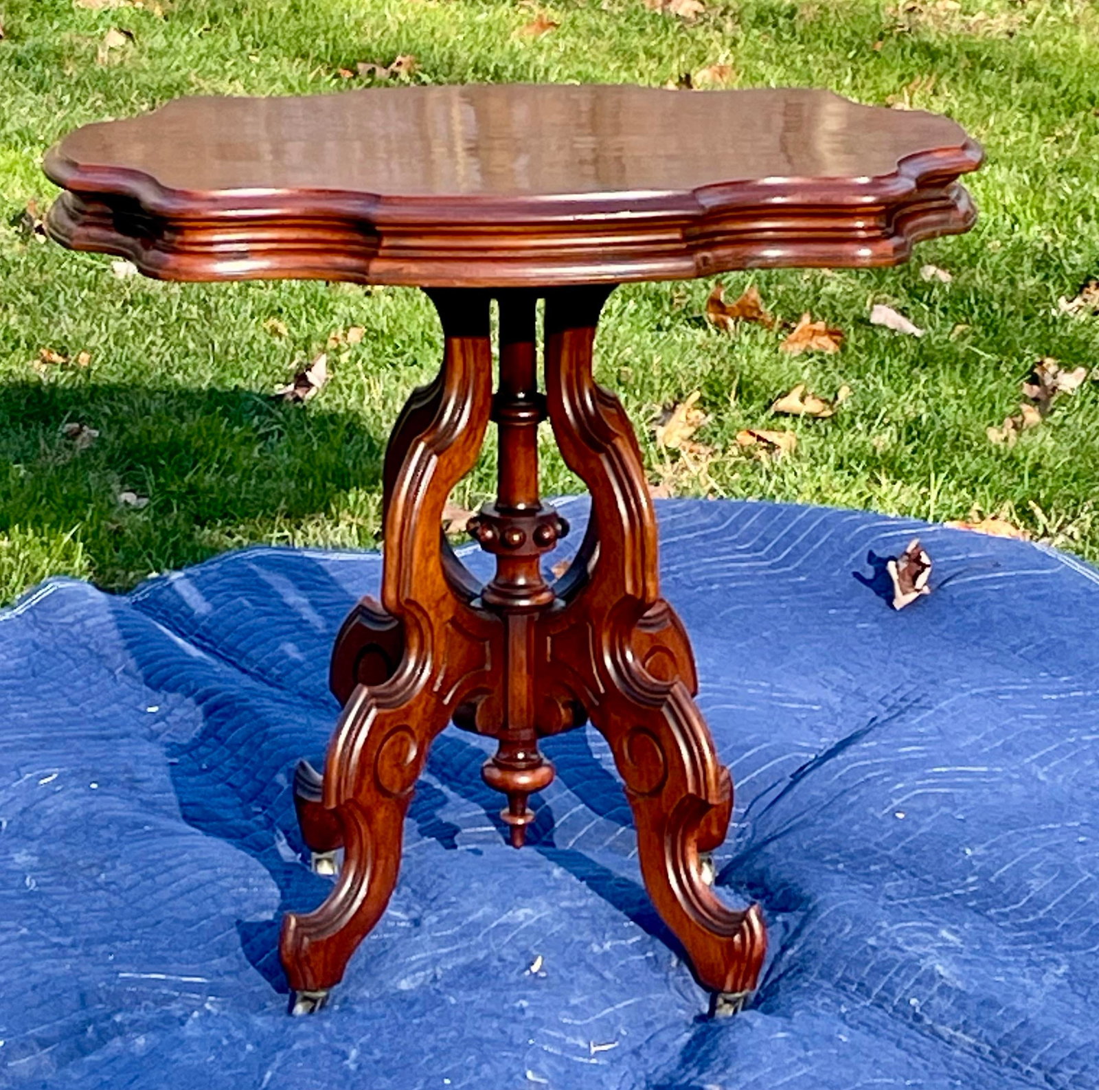 Antique Victorian Turtle Top Parlor Table - 12