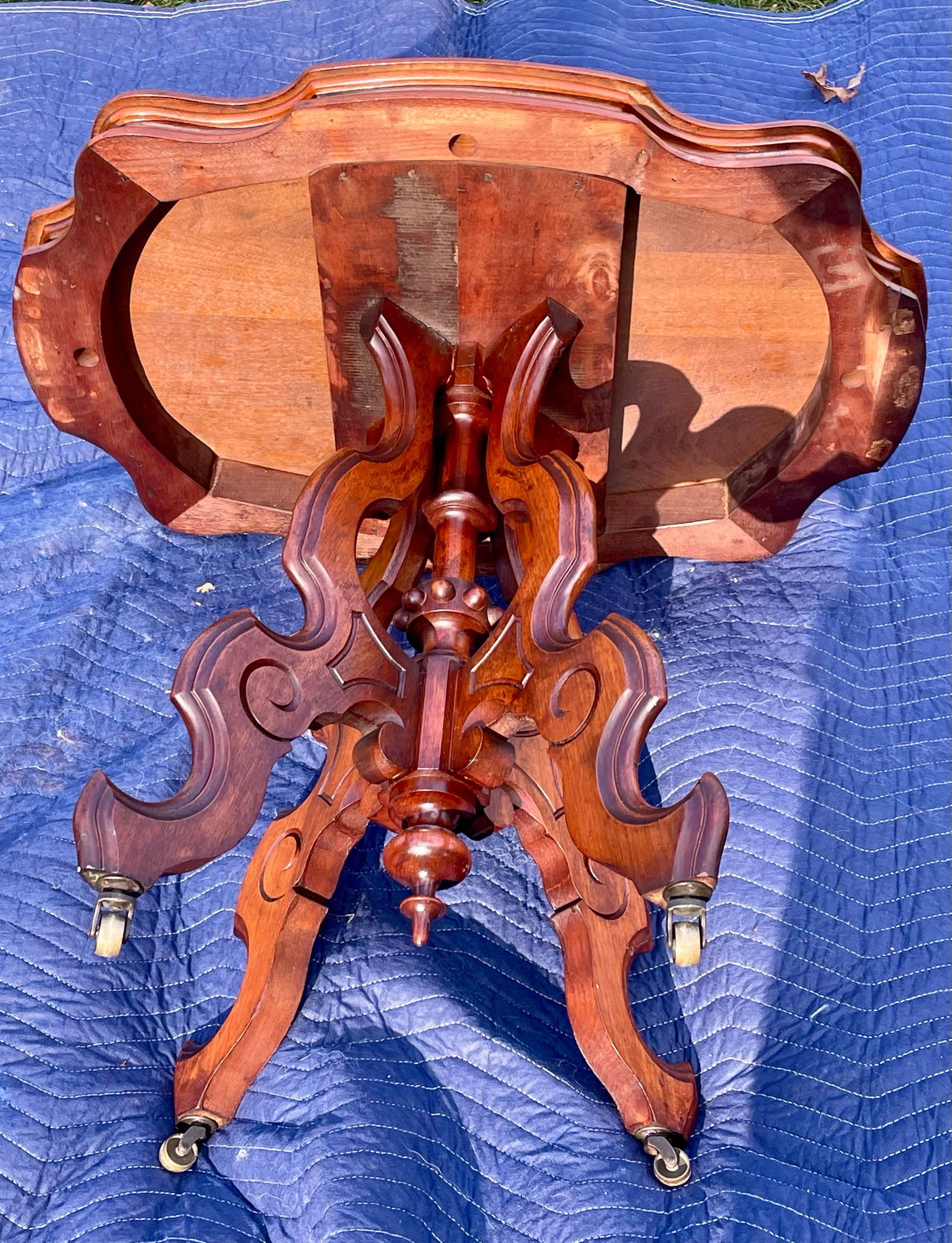 Antique Victorian Turtle Top Parlor Table - 6