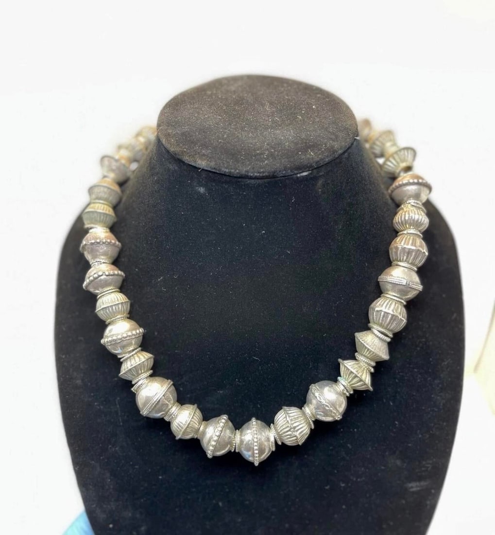 Antique Afghani Silver Balochi Bead Necklace. Antique Afghanistan Jewelry - 7