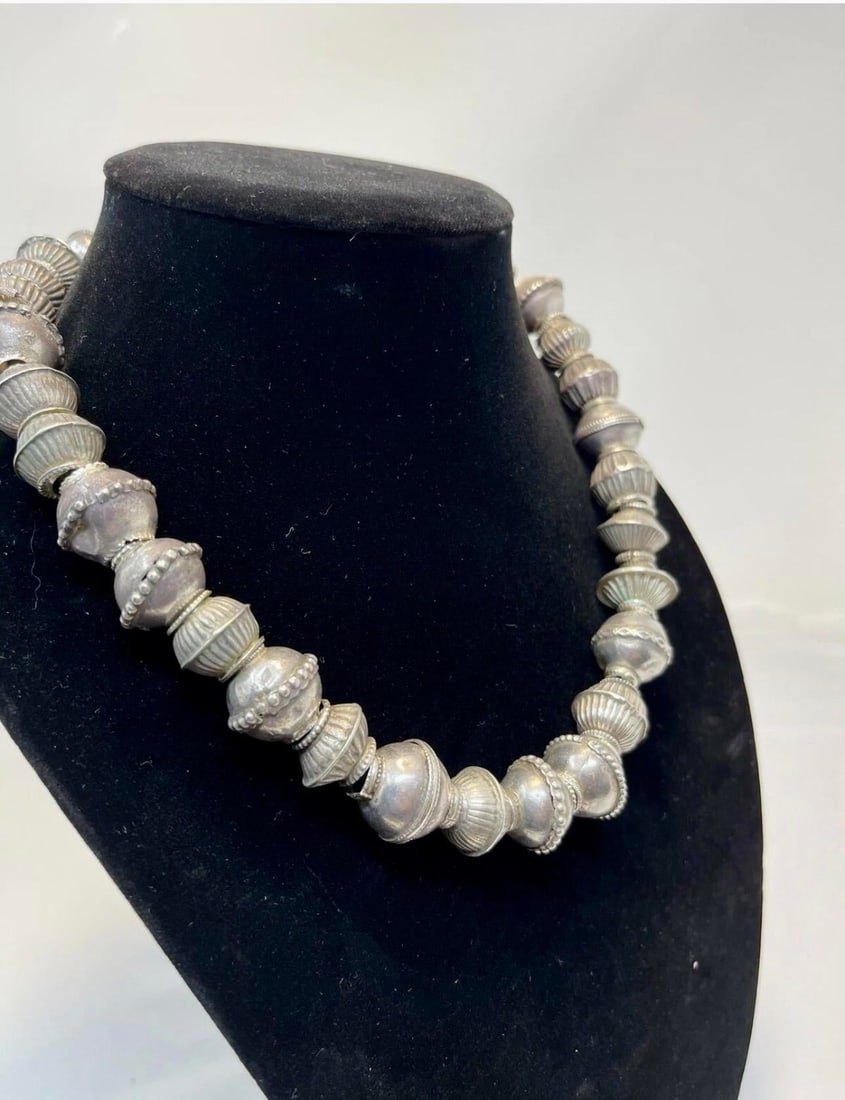 Antique Afghani Silver Balochi Bead Necklace. Antique Afghanistan Jewelry - 8
