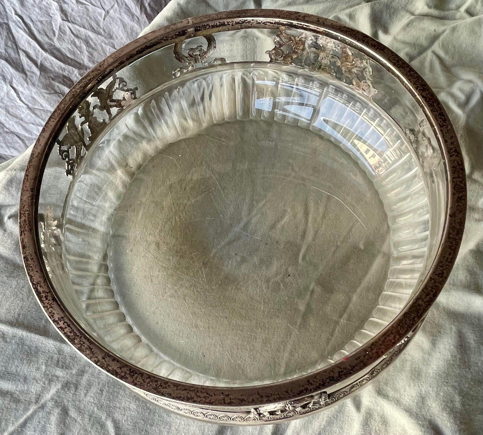 Early 20th Century Neoclassical Laurel Wreath Griffins Urn 800 Silver Decorated Rimmed Glass Bowl - 6