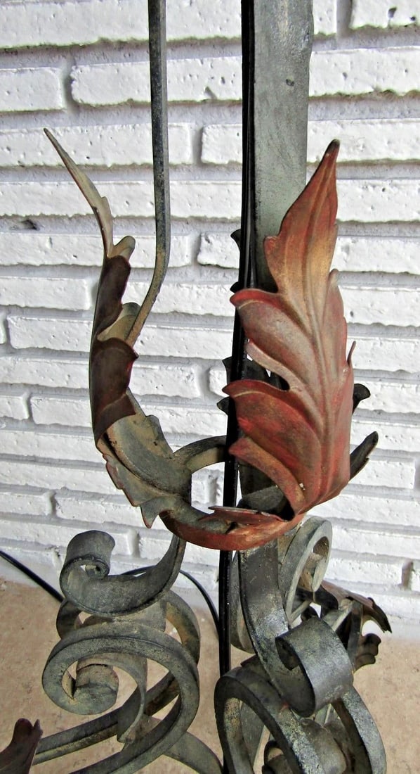 1920s French Art Deco Wrought Iron Scrollwork and Leaves Tripod Floor Lamp and Shade - 12