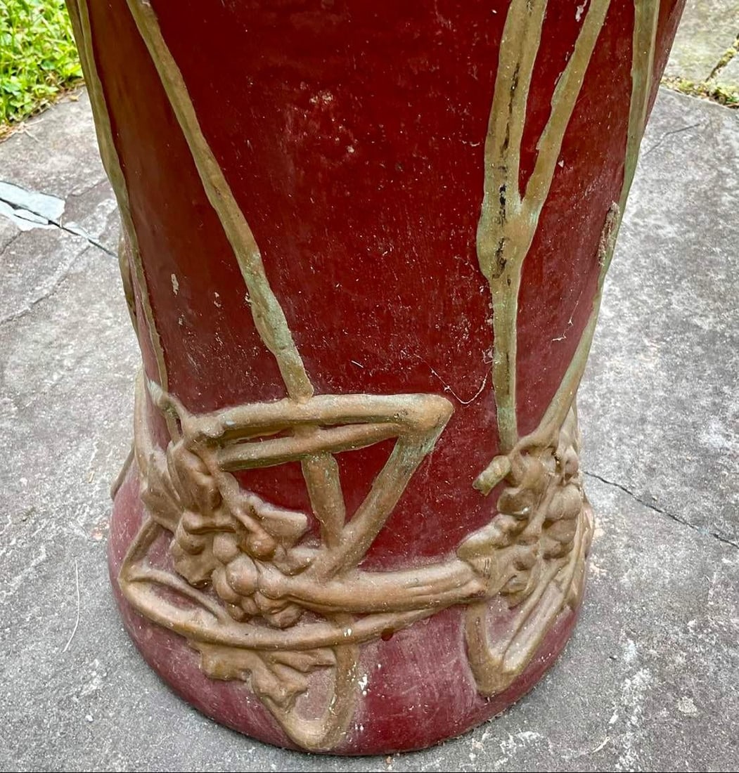 1900s Large Peters & Reed Moss Aztec Red and Gold Glazed Ceramic Umbrella Stand, Signed - 5