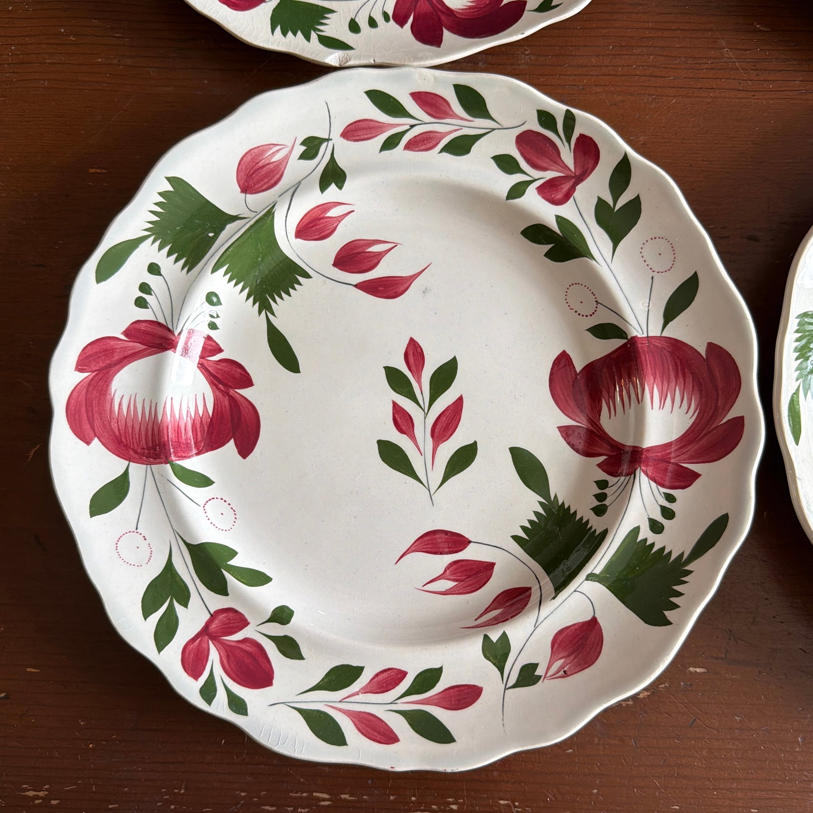 A Very Nice Set of 7 of Antique Staffordshire Early Adam's Rose Plates, Circa 1830 - 6