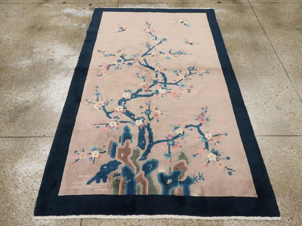 Galerie Shabab Collection Mid-20th Century Handmade Chinese Art Deco Accent Rug - 3