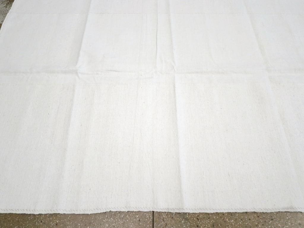 Galerie Shabab Collection Mid-20th Century Handmade Turkish Flatweave Kilim Room Size Carpet - 6