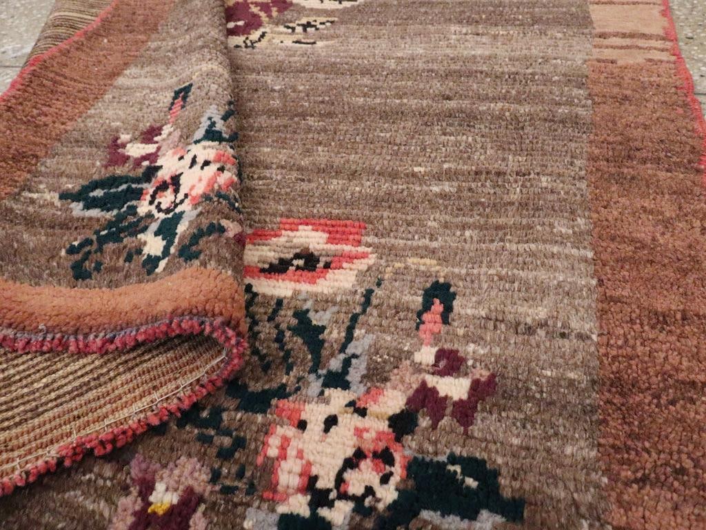 Galerie Shabab Collection Mid-20th Century Turkish Anatolian Throw Rug - 6