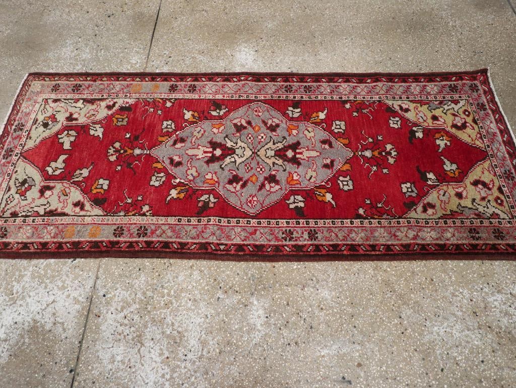 Galerie Shabab Collection Mid-20th Century Turkish Anatolian Throw Rug - 6