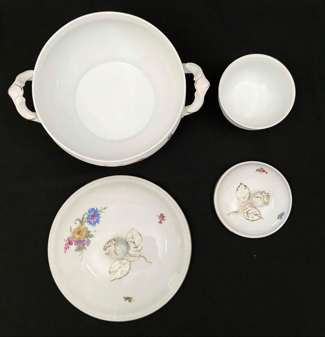 1980s Exceptional Set of Furstenberg "Ancestral Dresden" China - 71 Pieces - 16