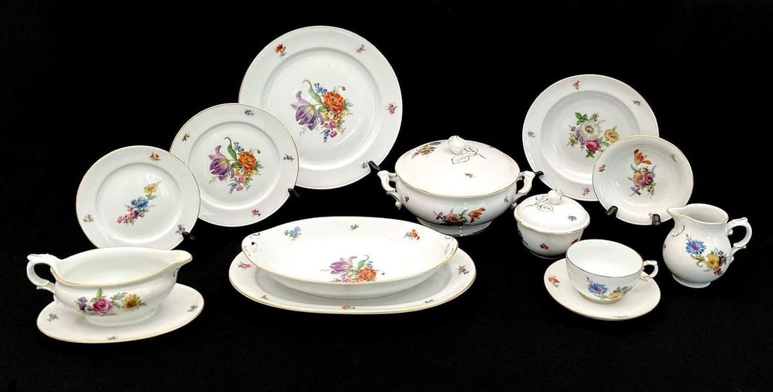 1980s Exceptional Set of Furstenberg "Ancestral Dresden" China - 71 Pieces - 2