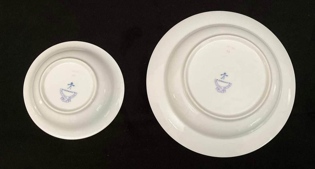 1980s Exceptional Set of Furstenberg "Ancestral Dresden" China - 71 Pieces - 8