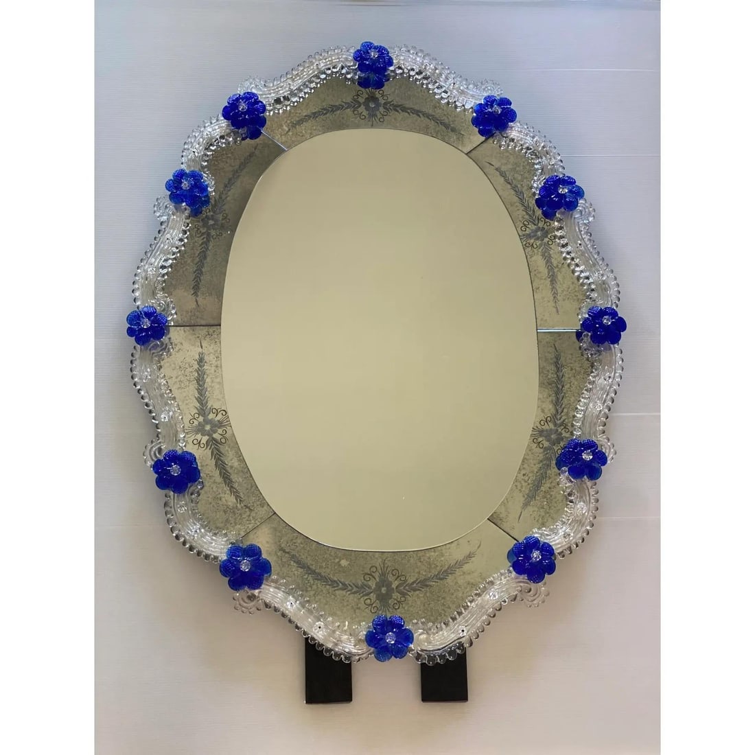 Hand-Carved Venetian Oval Mirror in Murano Glass Style, Early 21st Century - 4