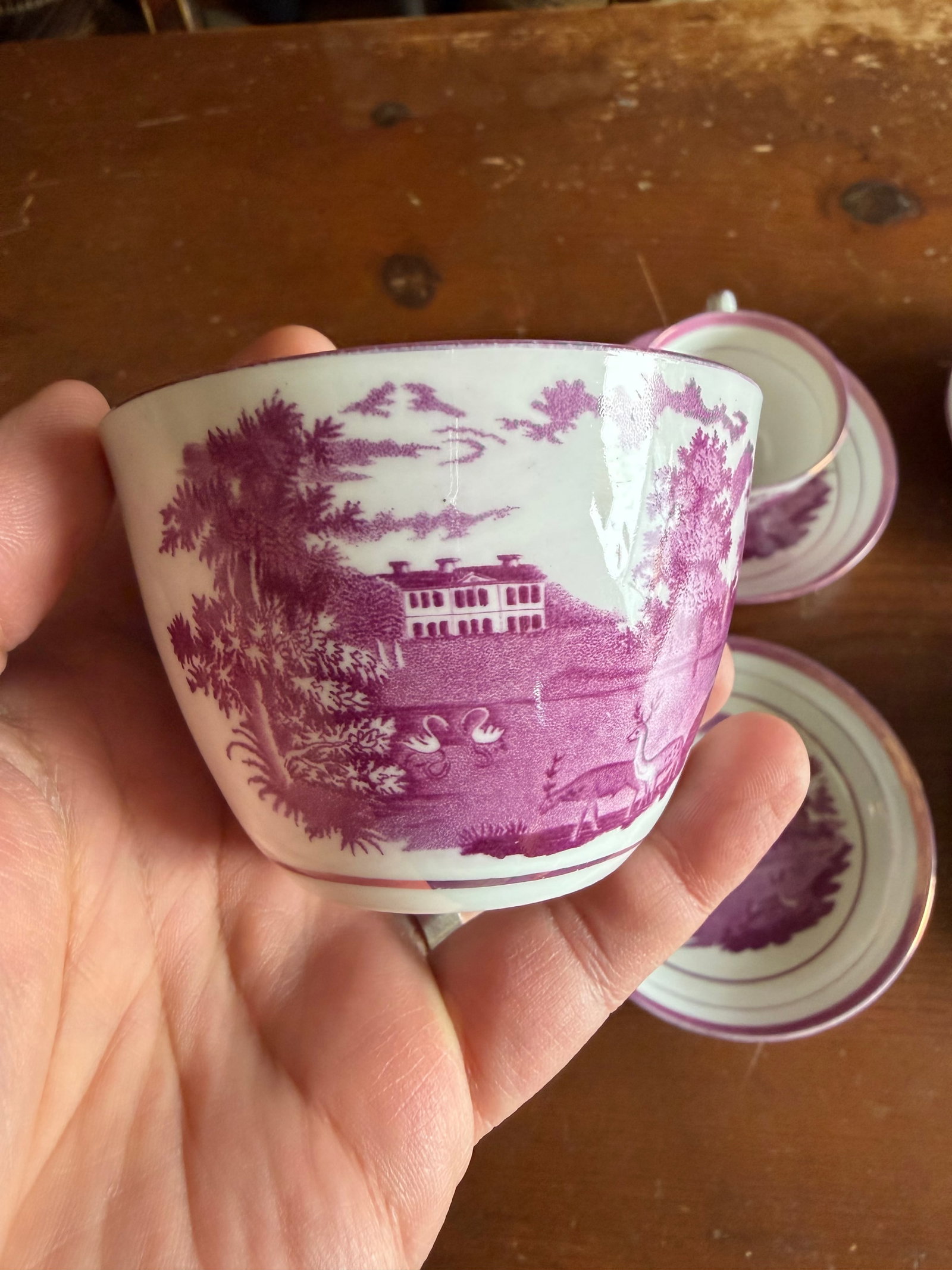 1805 Rare Antique Set of Four Pink Lustre and Bat Printed Pearlware Handled Cups and Saucers, Attrib - 15