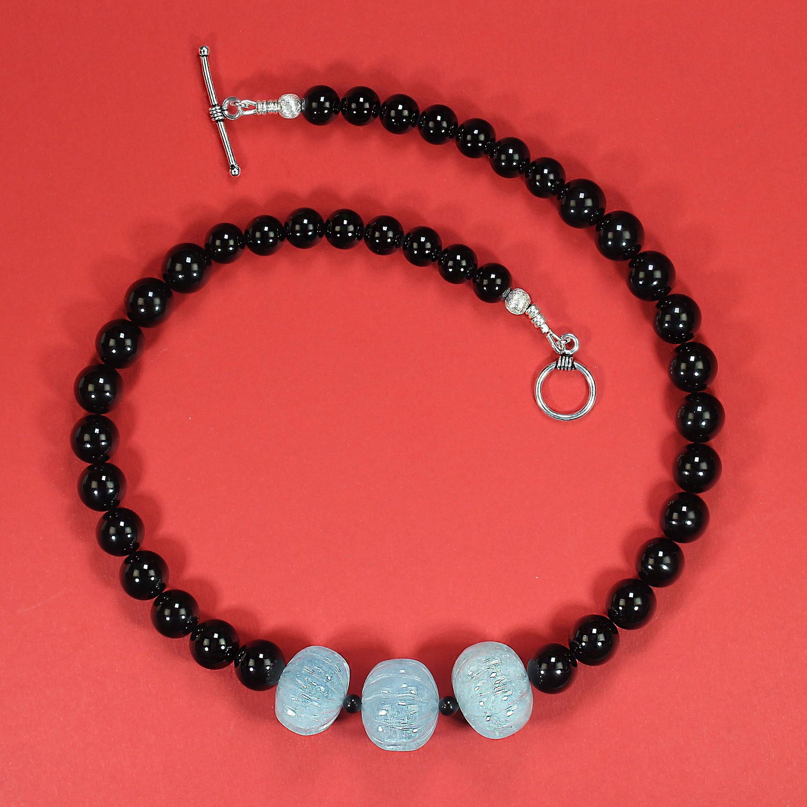 Ajd 18 Inch Elegant Black Onyx Necklace With Hand Carved Aquamarine Accents - 4