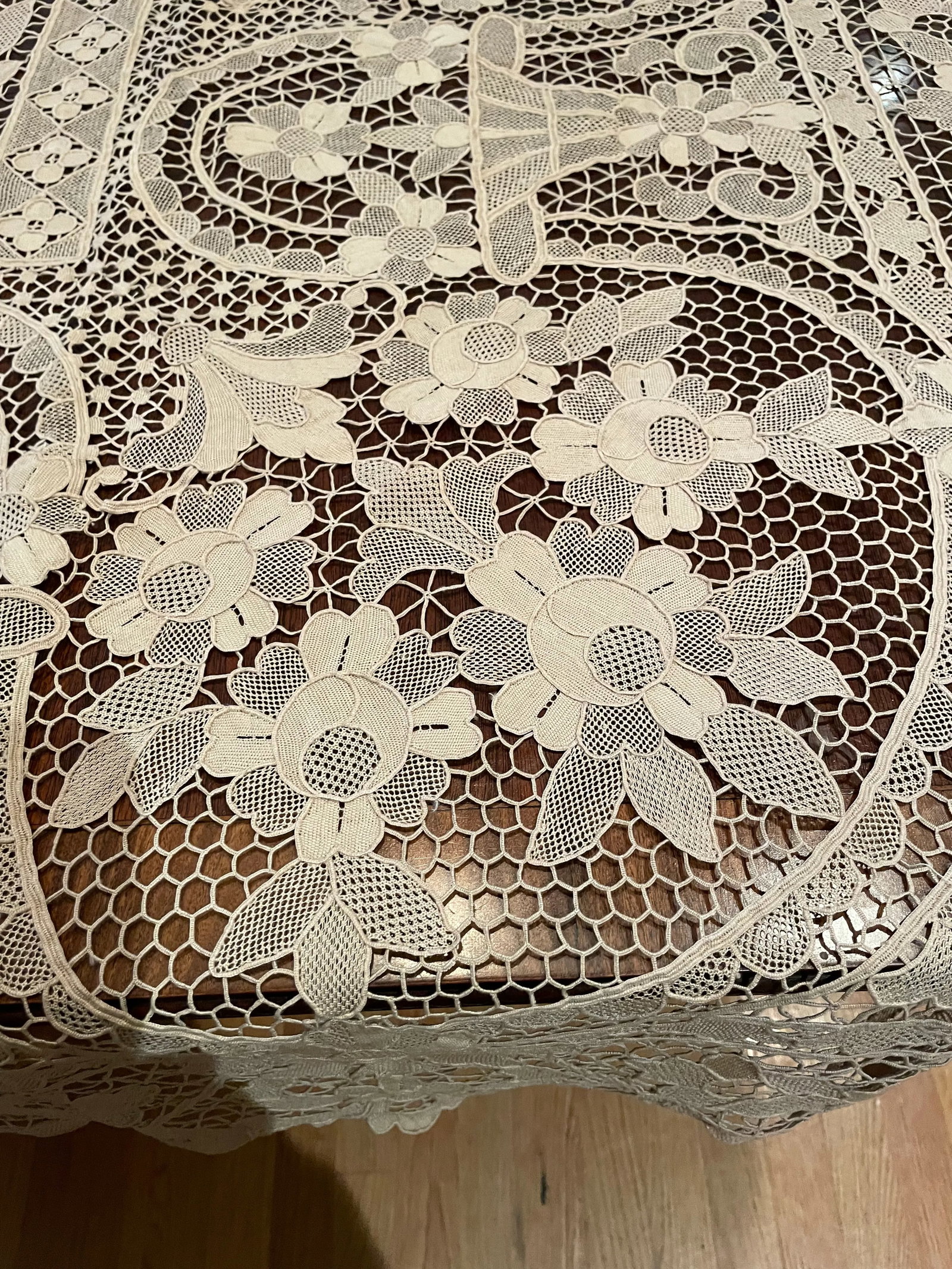 Vintage French Lace Tablecloth - 5