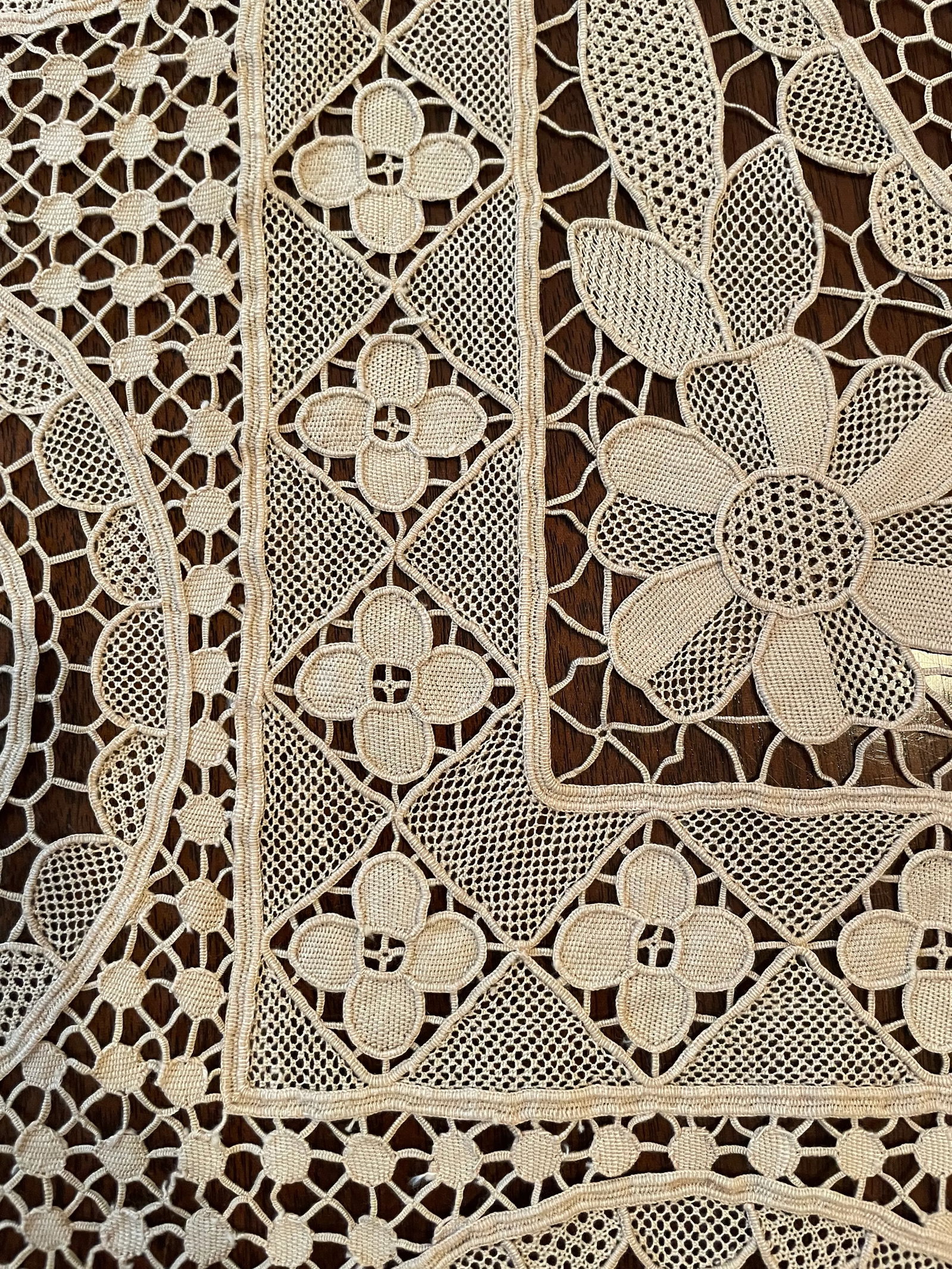 Vintage French Lace Tablecloth - 9