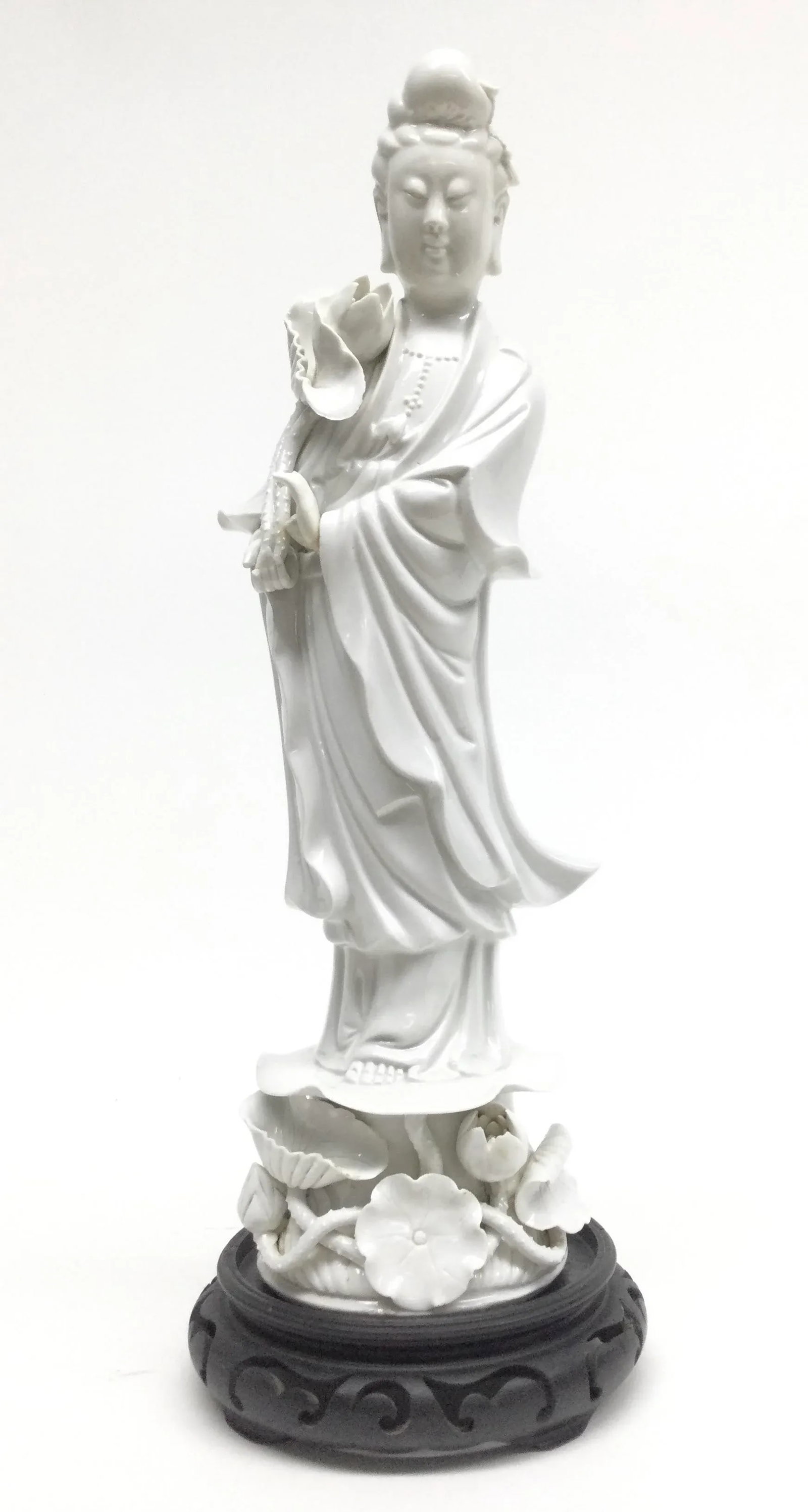 Vintage Chinese White Porcelain Guanyin - 13