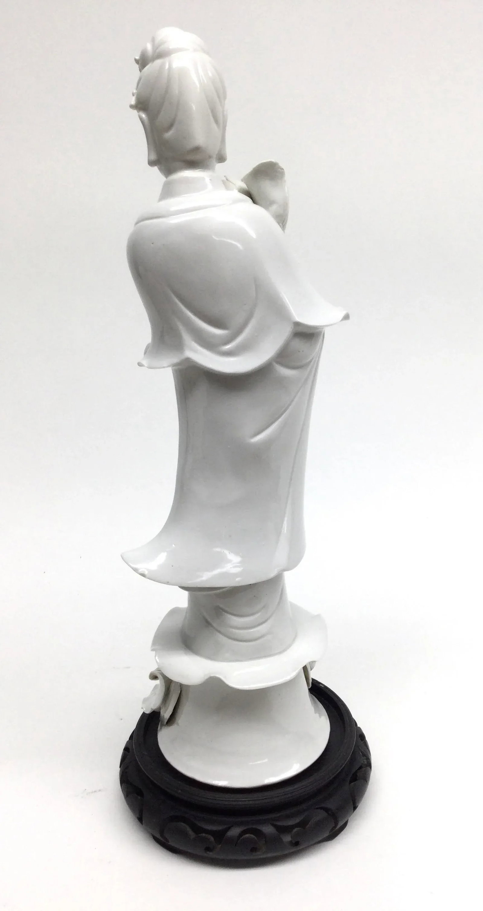 Vintage Chinese White Porcelain Guanyin - 7