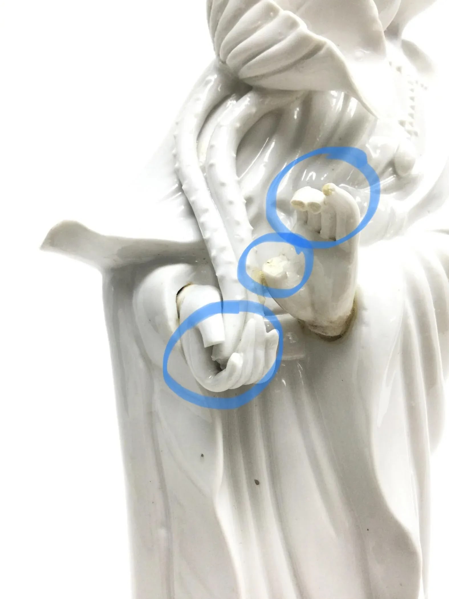 Vintage Chinese White Porcelain Guanyin - 9