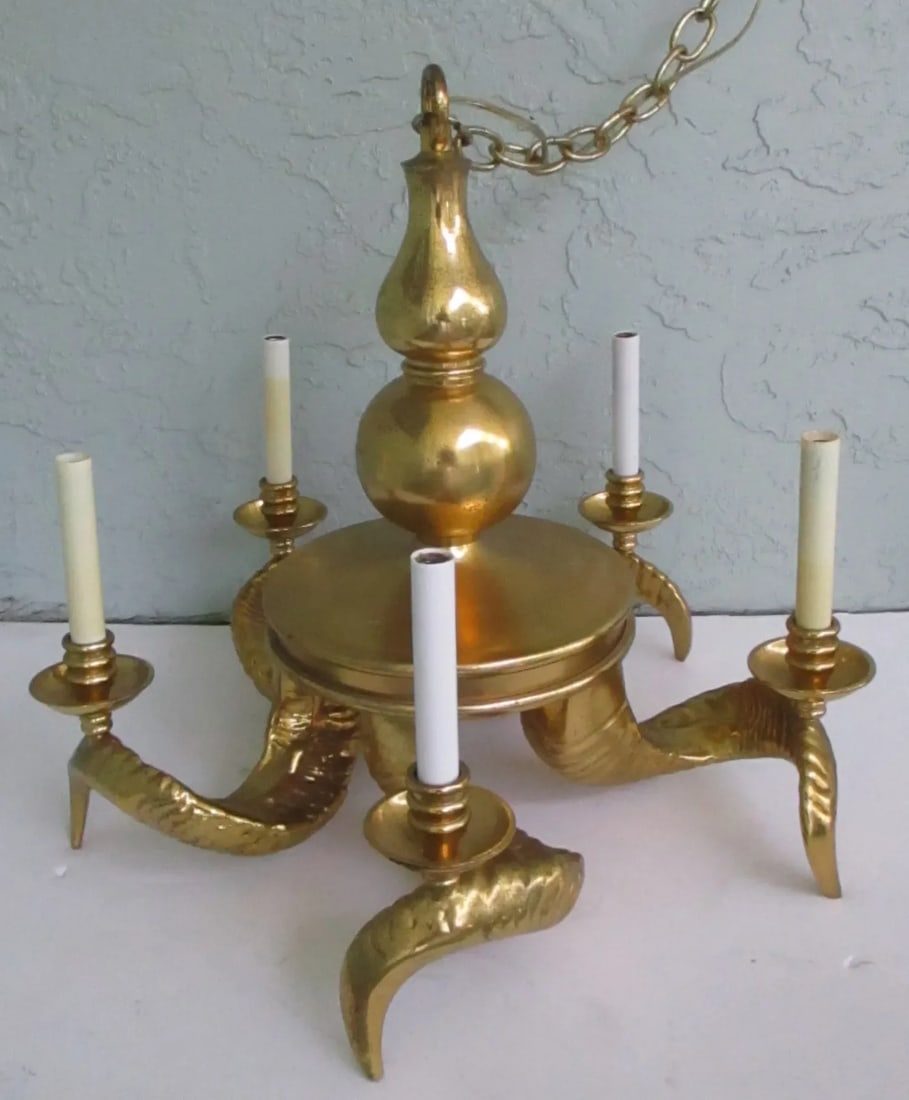1950s Chapman Hollywood Regency Five Light Ram Horn Bronze Chandelier - 10