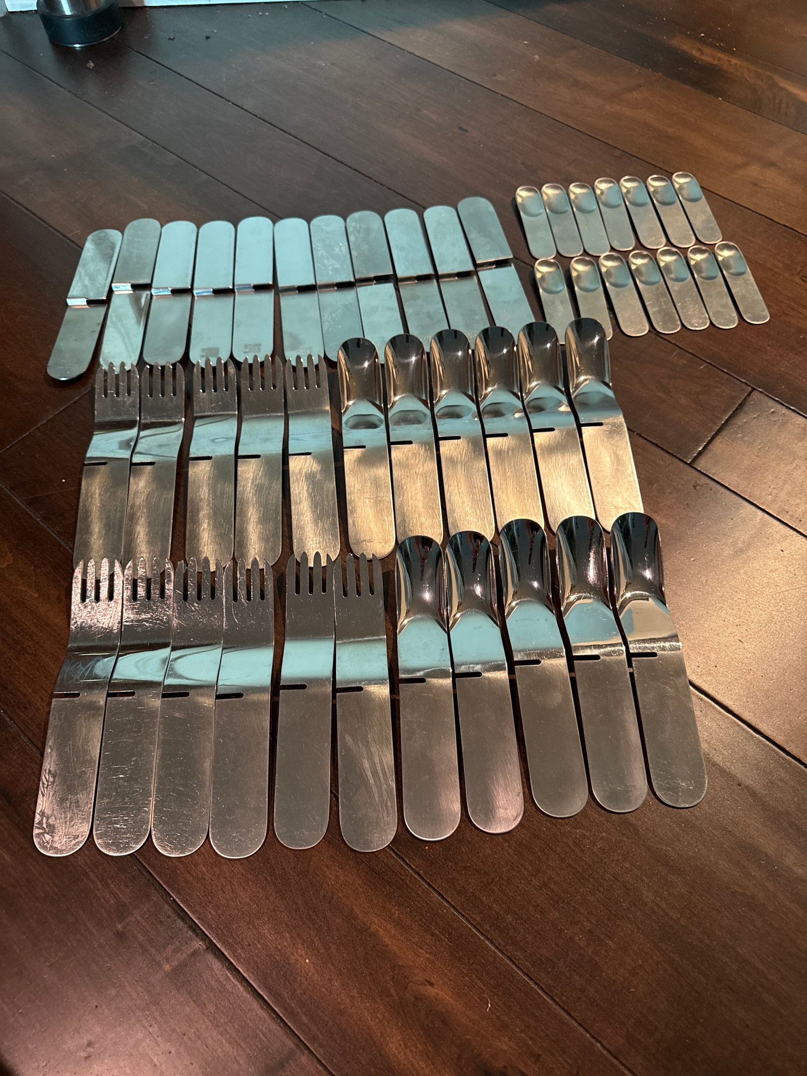 1970s Villeroy & Boch Modernist Flatware Utensils Set - 47 Pieces - 3