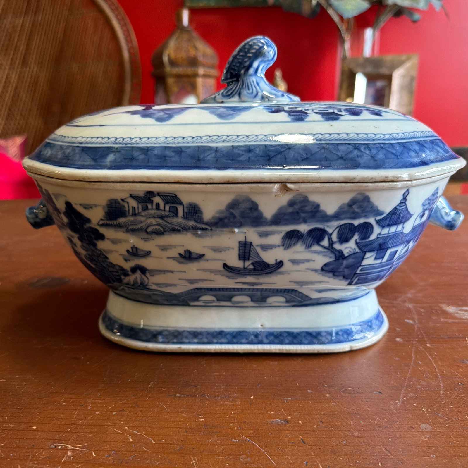 Antique Chinese Export Canton Porcelain Soup Tureen, Circa 1830's - 4
