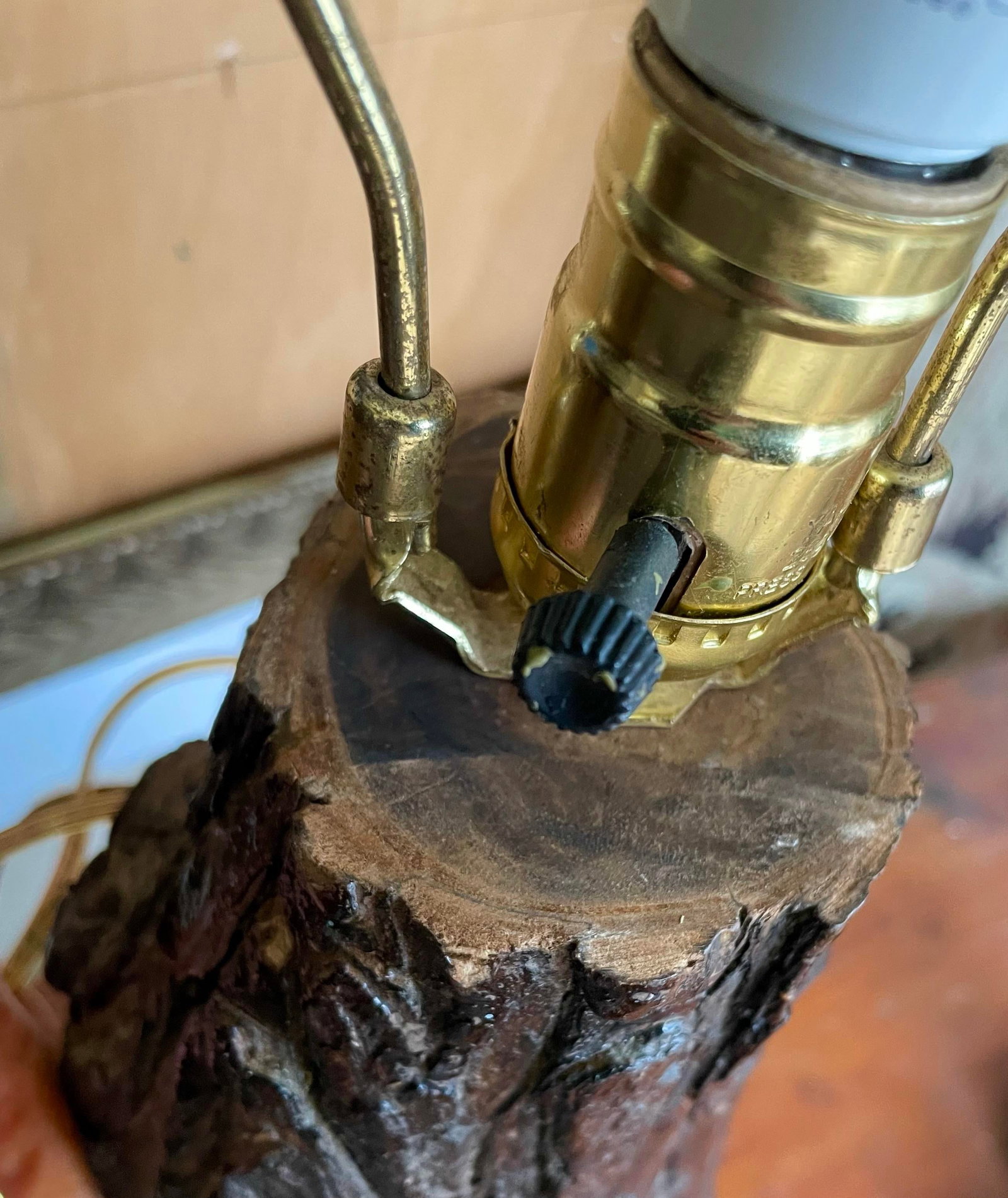 Mid 20th Century Adirondack Cabin Rustic Style Handmade Burl Wood Table Lamp Bark Clock Lacquered - 6