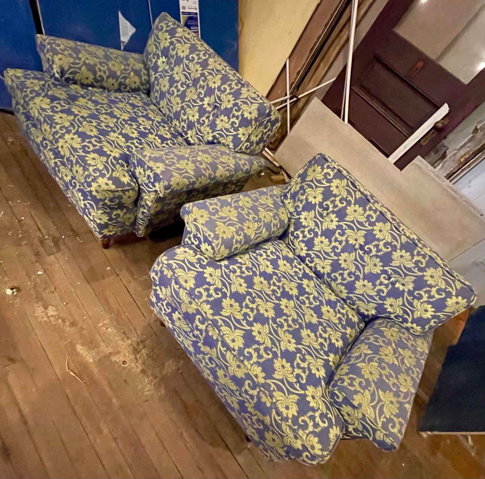 Mid 20th Century Blue Shiny & Matt Lime Green Floral Upholstery Club Lounge Chair - 2