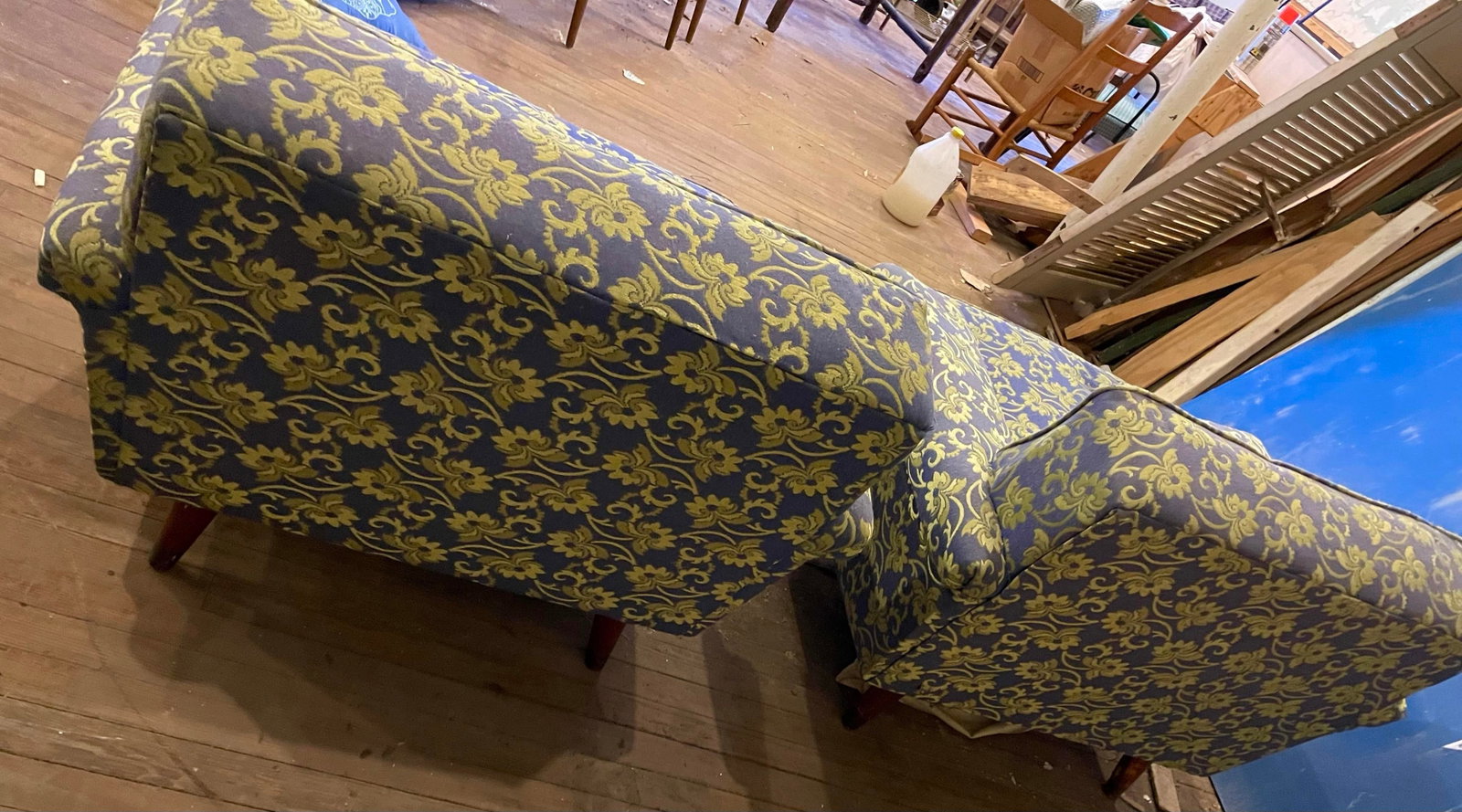 Mid 20th Century Blue Shiny & Matt Lime Green Floral Upholstery Club Lounge Chair - 4