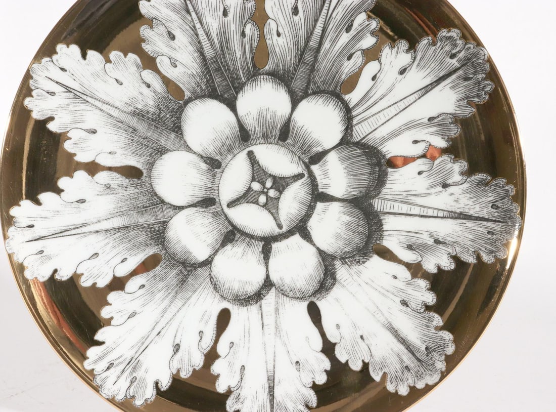 Rosoni Pattern Piero Fornasetti Porcelain Plates, a Numbered Set of Six - 16