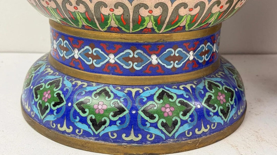 Pair of Chinese Cloisonne Enamel Horse Vases Gold Scrolls Horses Equestrian - 7