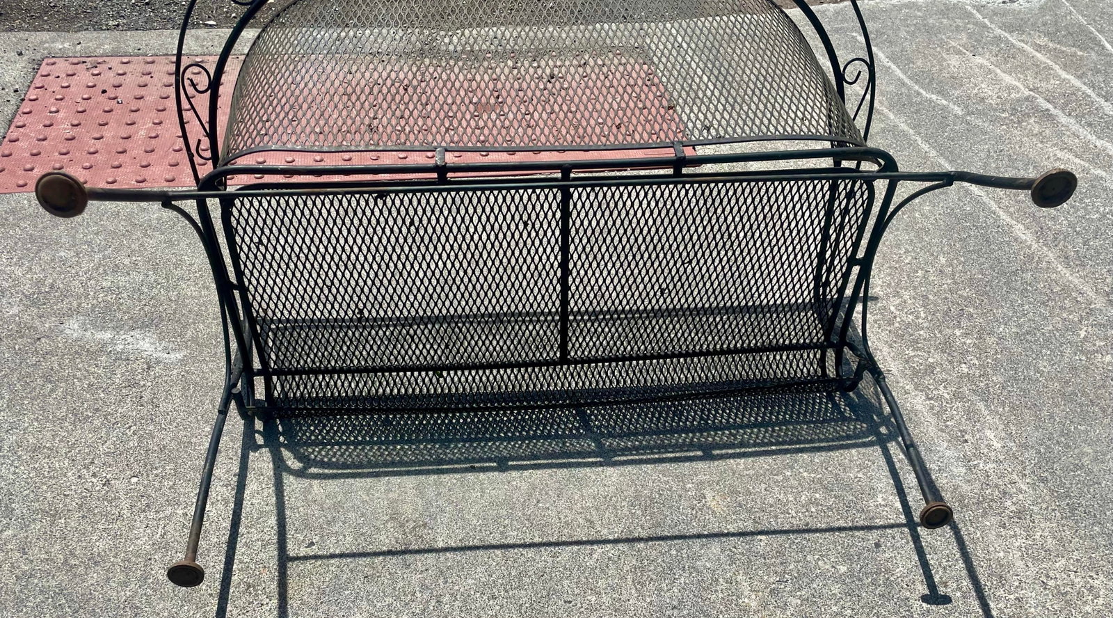 Mid 20th Century Woodard Grapevine Barrel Back Wrought Iron Bench Loveseat Grape Pattern - 11