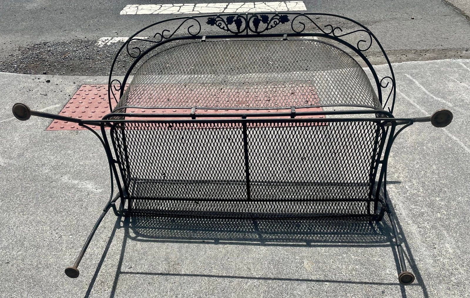 Mid 20th Century Woodard Grapevine Barrel Back Wrought Iron Bench Loveseat Grape Pattern - 9