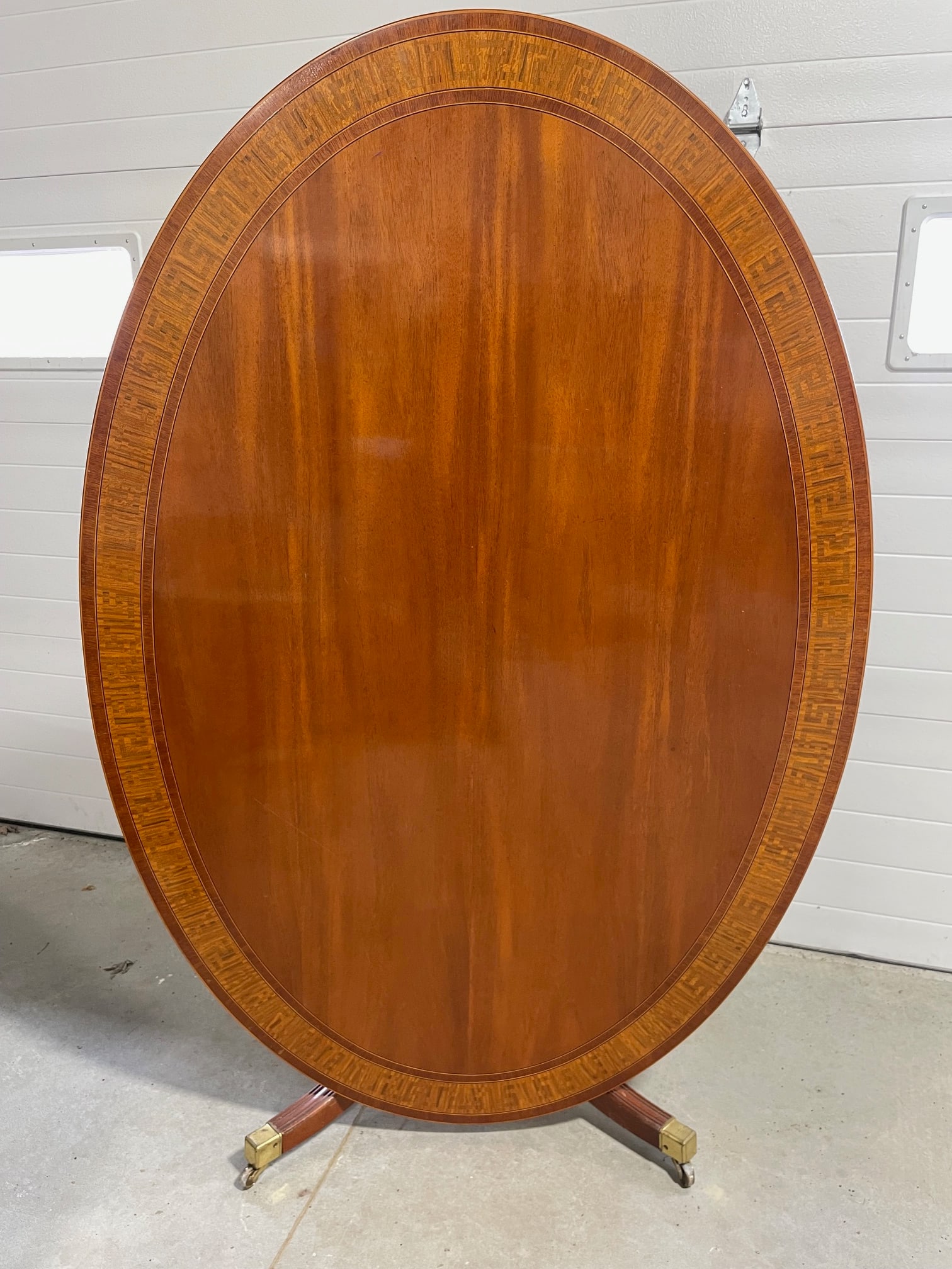 Large Oval Mahogany Tilt-Top Table - 3