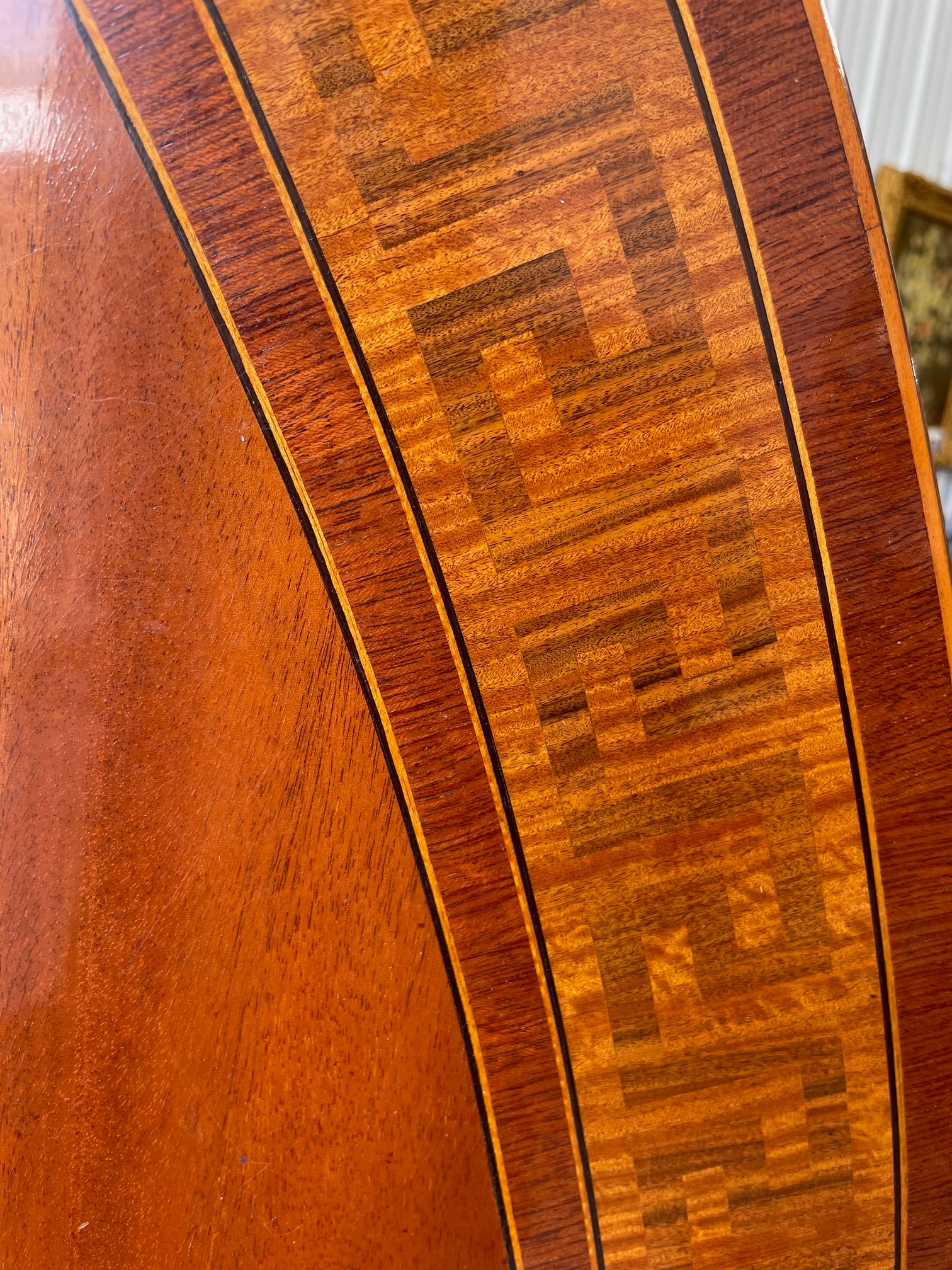 Large Oval Mahogany Tilt-Top Table - 6