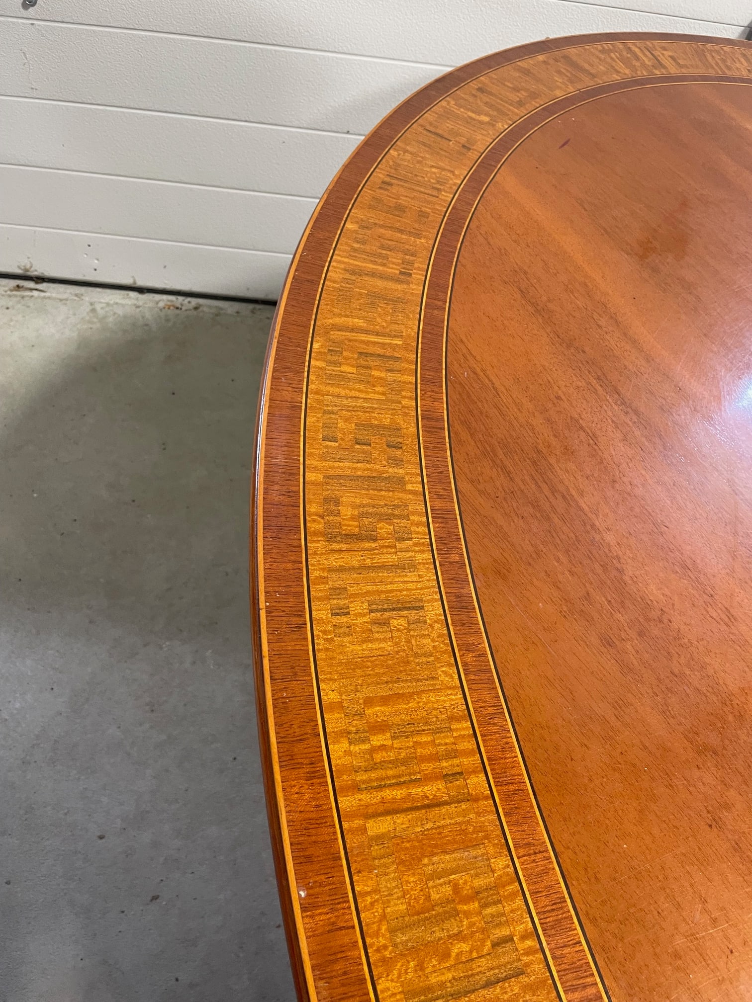 Large Oval Mahogany Tilt-Top Table - 7