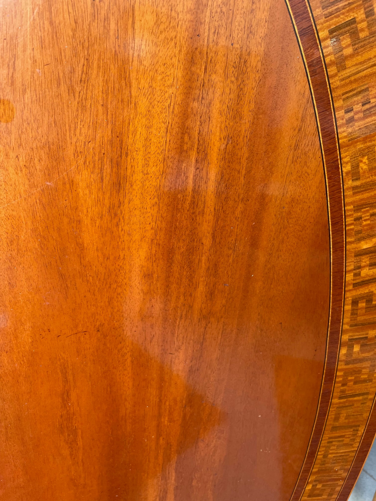 Large Oval Mahogany Tilt-Top Table - 8