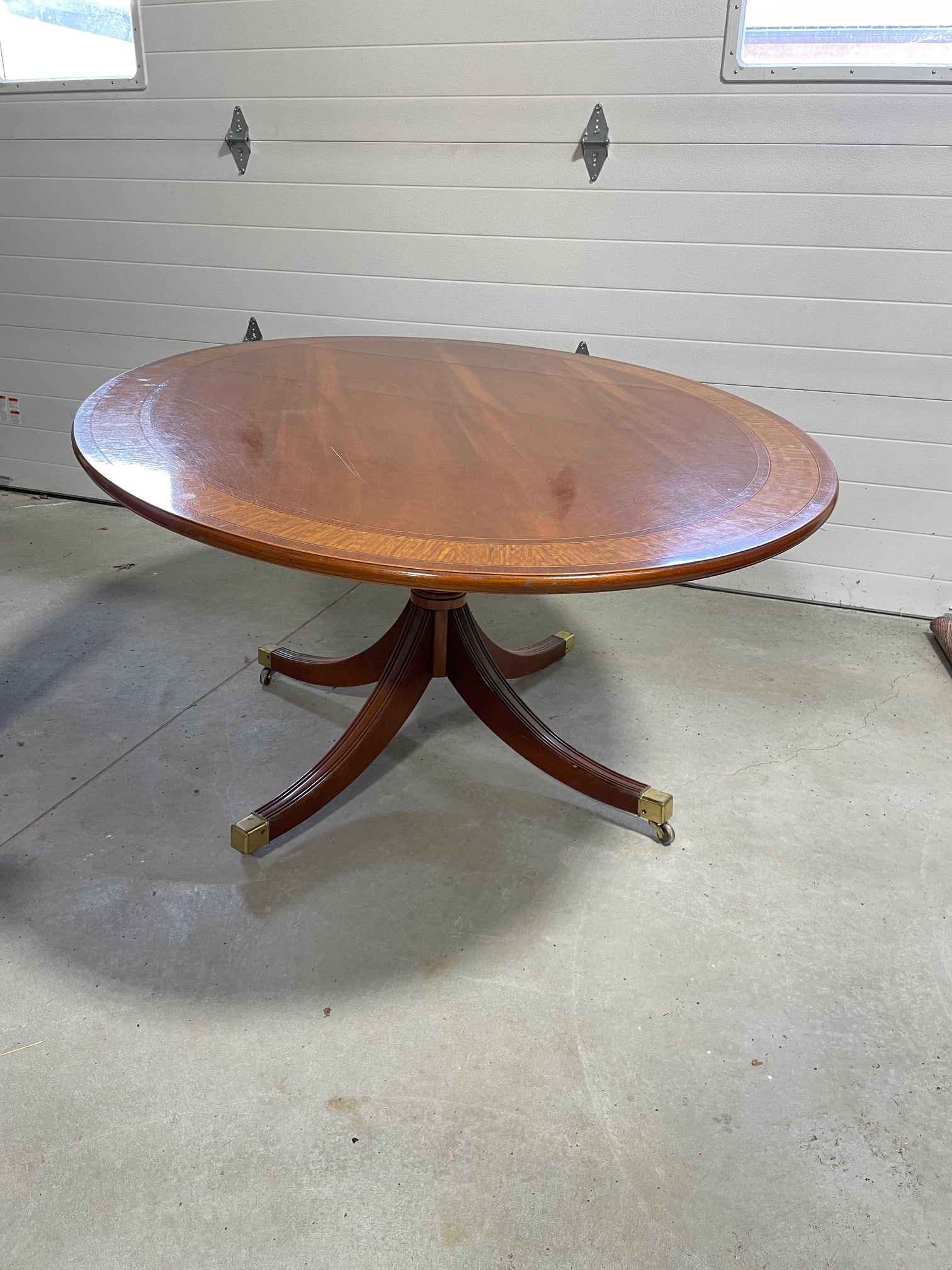 Large Oval Mahogany Tilt-Top Table - 9