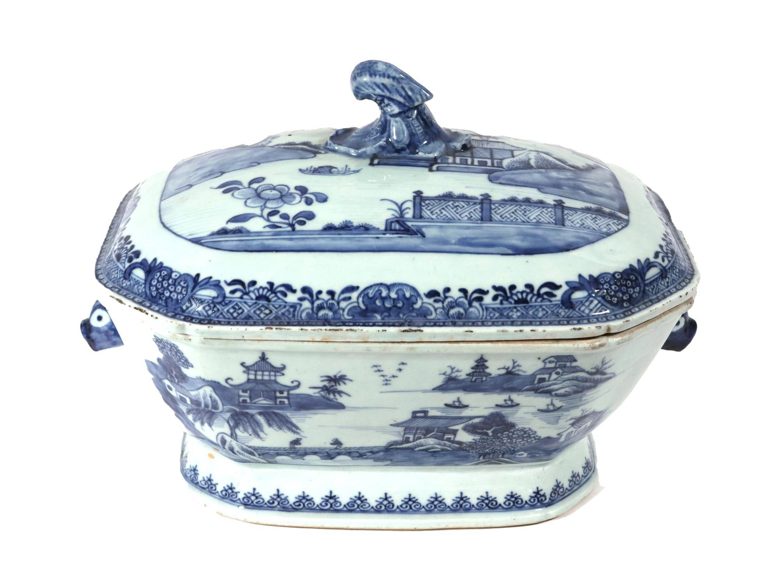 River Pavilion: Chinese Export Porcelain Blue & White Tureen - 3