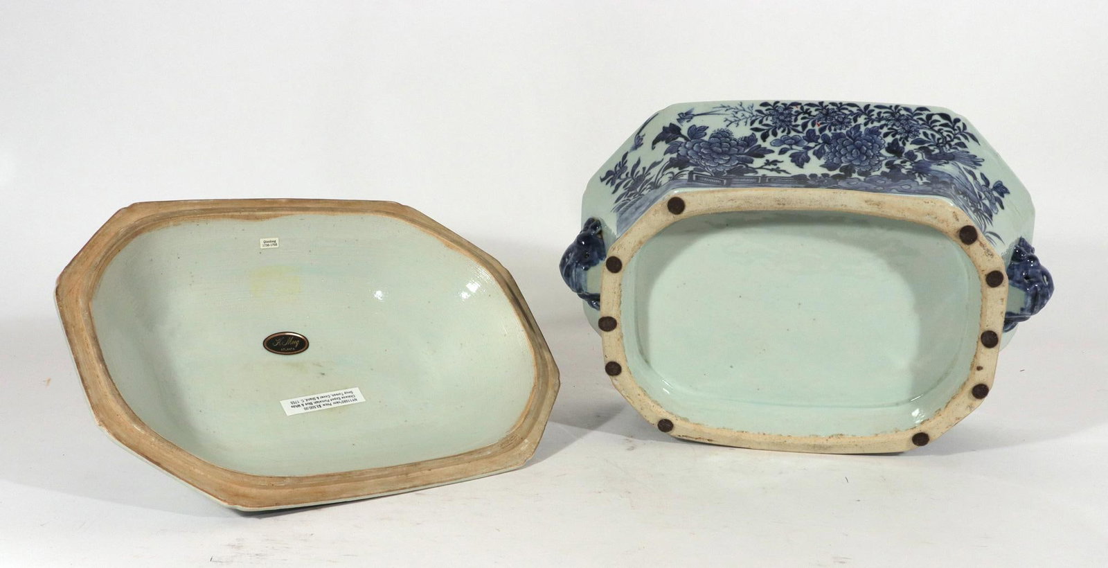 18th-Century Chinese Export Blue & White Porcelain Soup Tureen, Cover & Stand - 13