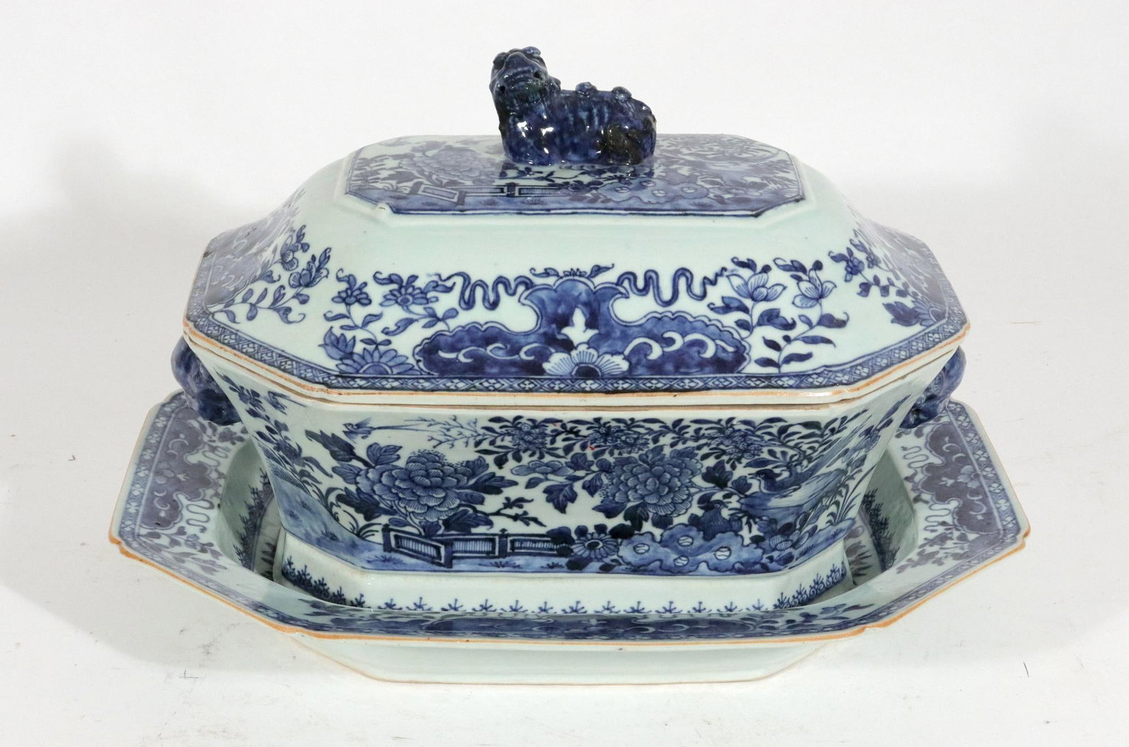 18th-Century Chinese Export Blue & White Porcelain Soup Tureen, Cover & Stand - 3