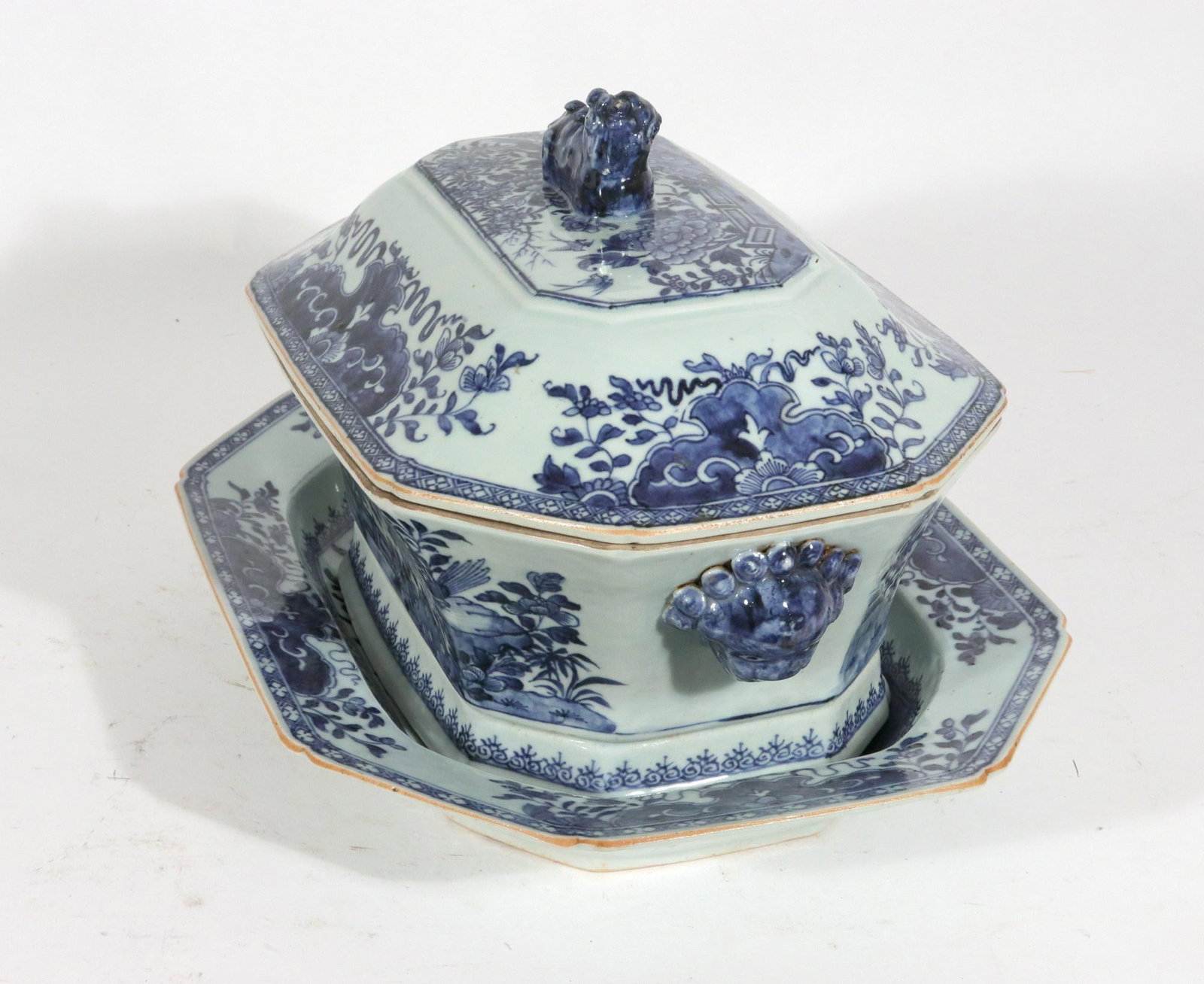 18th-Century Chinese Export Blue & White Porcelain Soup Tureen, Cover & Stand - 5