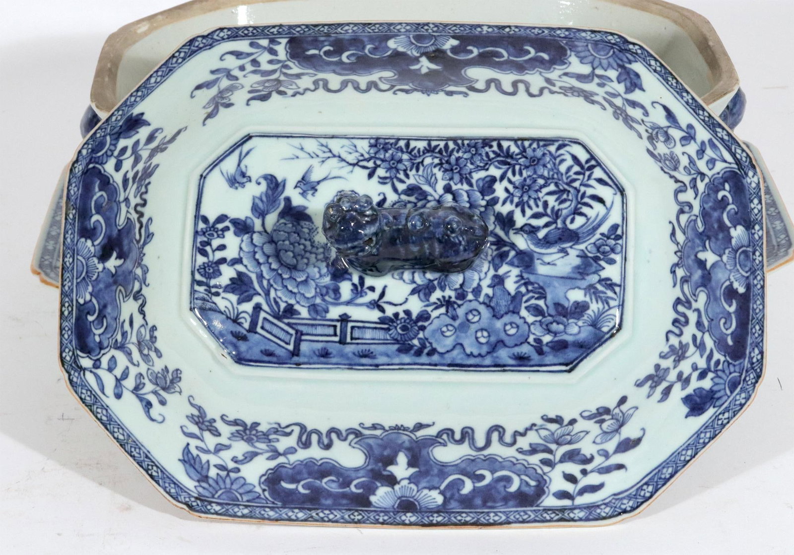 18th-Century Chinese Export Blue & White Porcelain Soup Tureen, Cover & Stand - 9